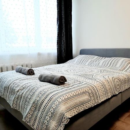 M&M Apartment V Self Check-In Panevezys Ngoại thất bức ảnh
