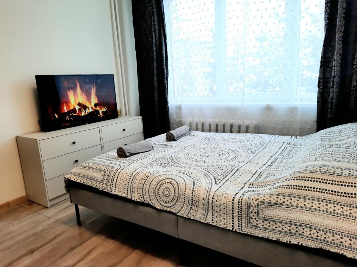 M&M Apartment V Self Check-In Panevezys Ngoại thất bức ảnh